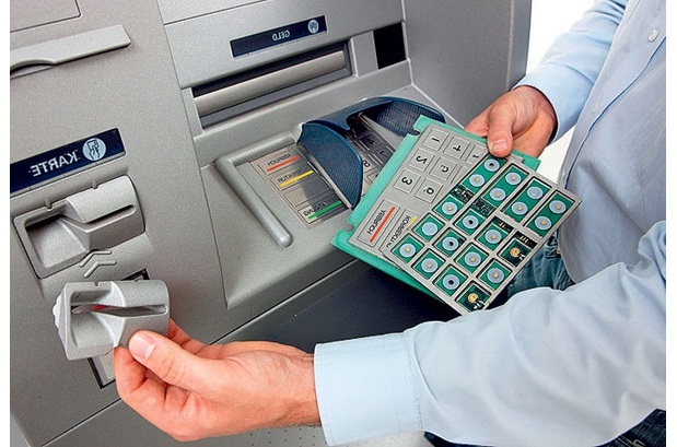 фото фальшивый банкомат